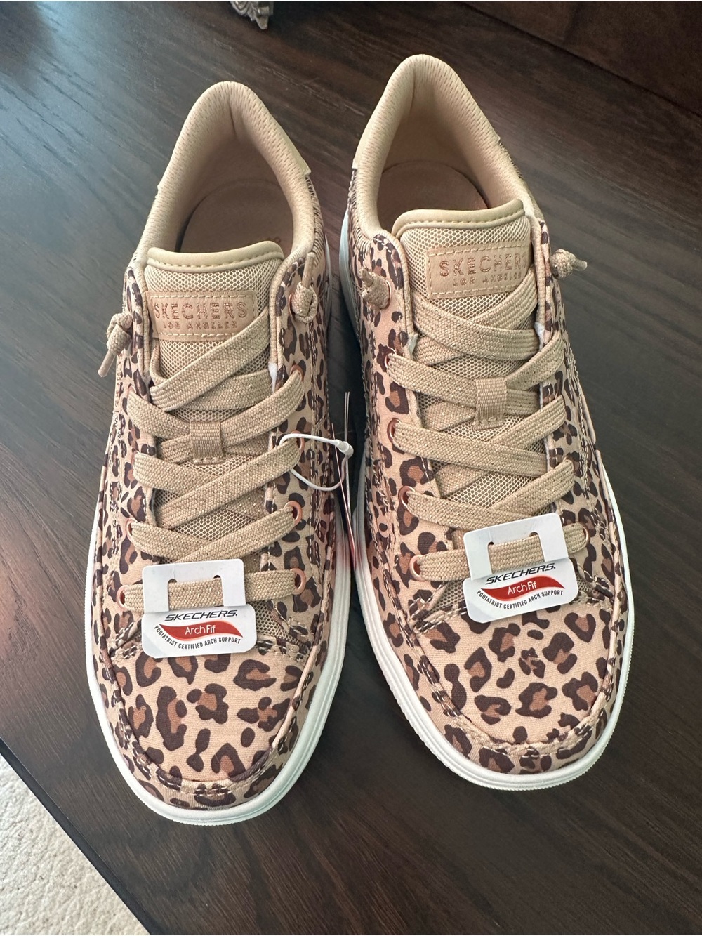 Skechers Leopard Print Sneakers 7.5 WIDE